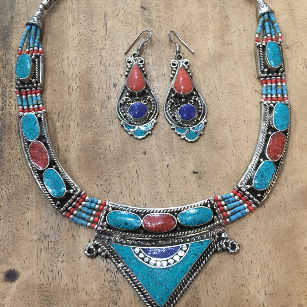Tibetan Turquoise Gemstone Necklace and Earrings